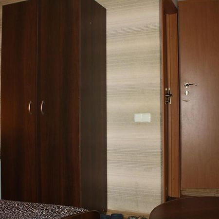 Комната Гостиничного Типа, Алчевских 24 Kharkiv Exterior photo