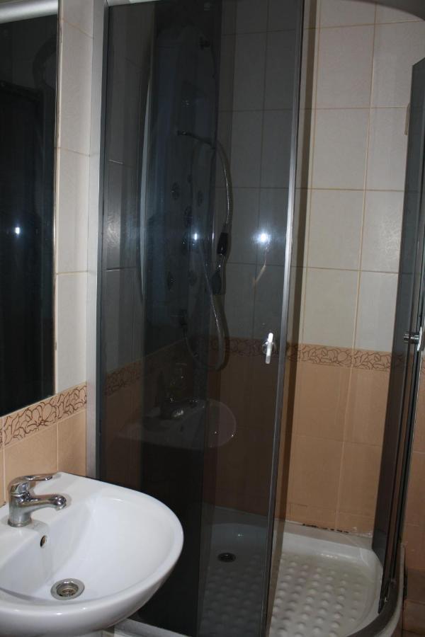 Комната Гостиничного Типа, Алчевских 24 Kharkiv Exterior photo