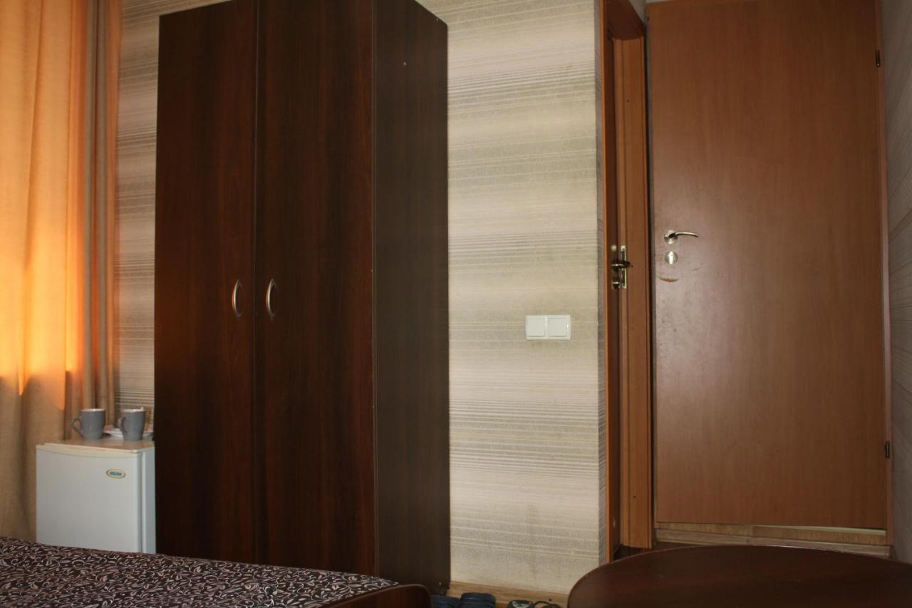 Комната Гостиничного Типа, Алчевских 24 Kharkiv Exterior photo